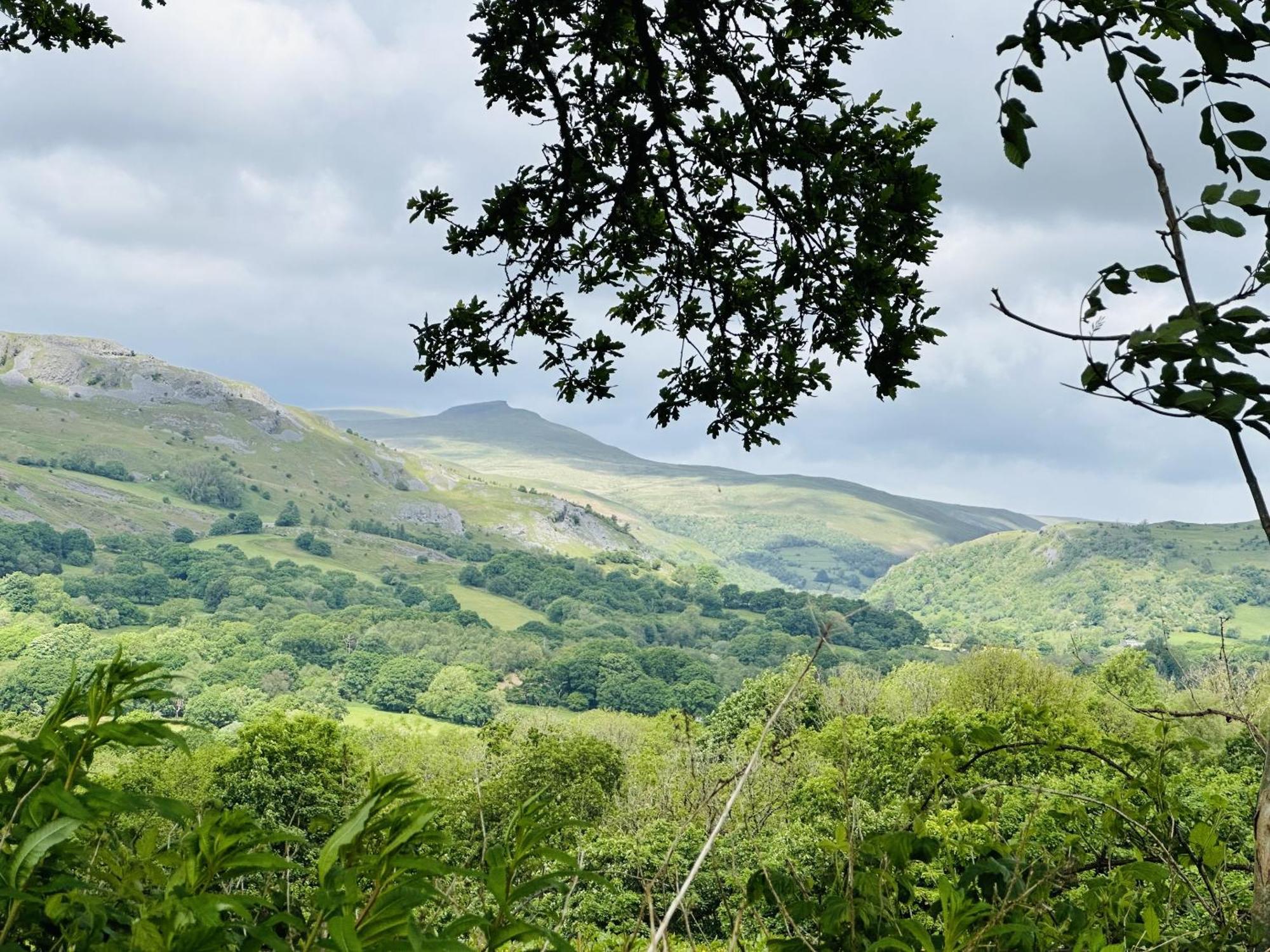 Entire Venue With Accommodation Sleeps Up To 19 - Waterfall Country Escape Wales Coelbren Exterior photo
